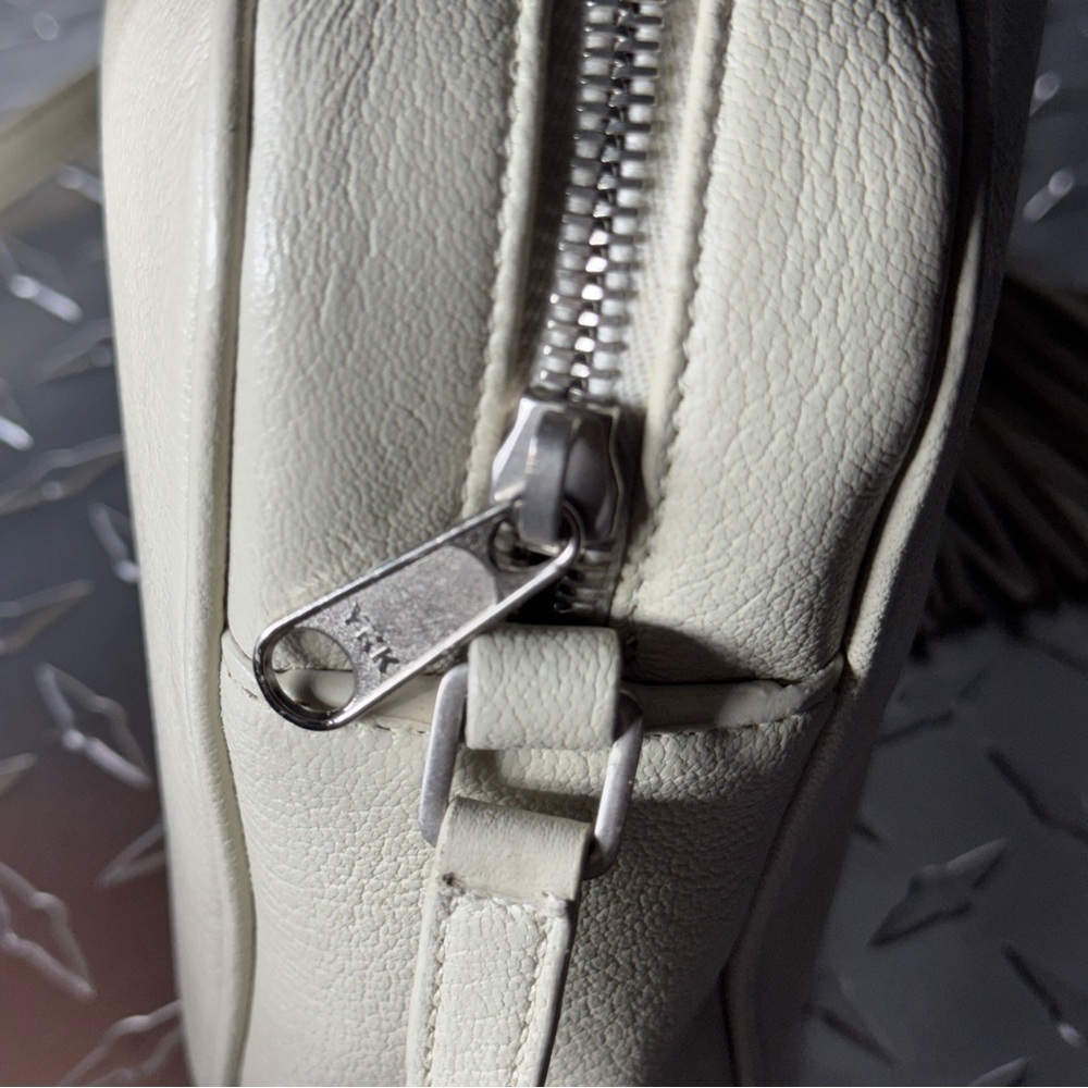 Saint Laurent YSL Lou Camera Bag in Ivory/Cream - Picture 7 of 10